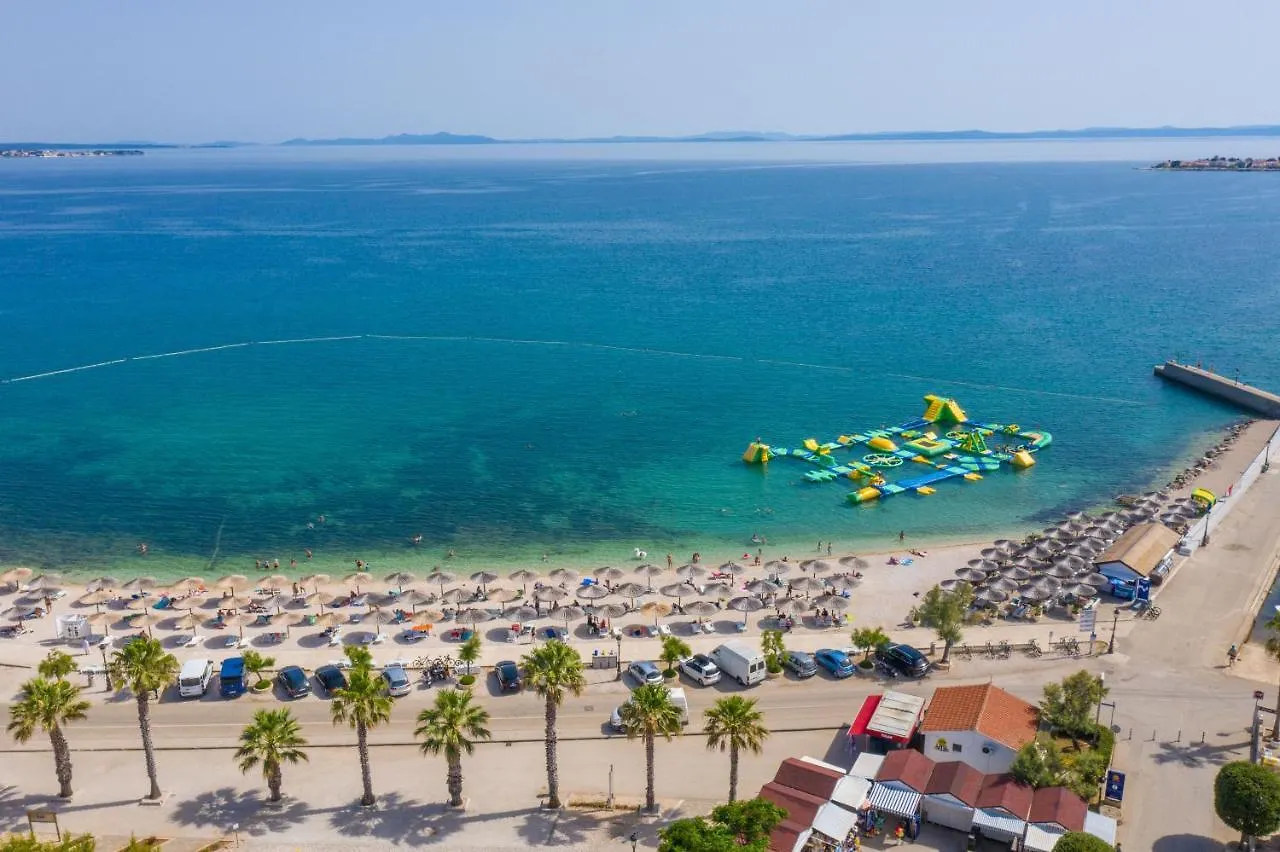 Grandpalazzo With Rooftop Swimming Pool Vir 0*,  Croatia