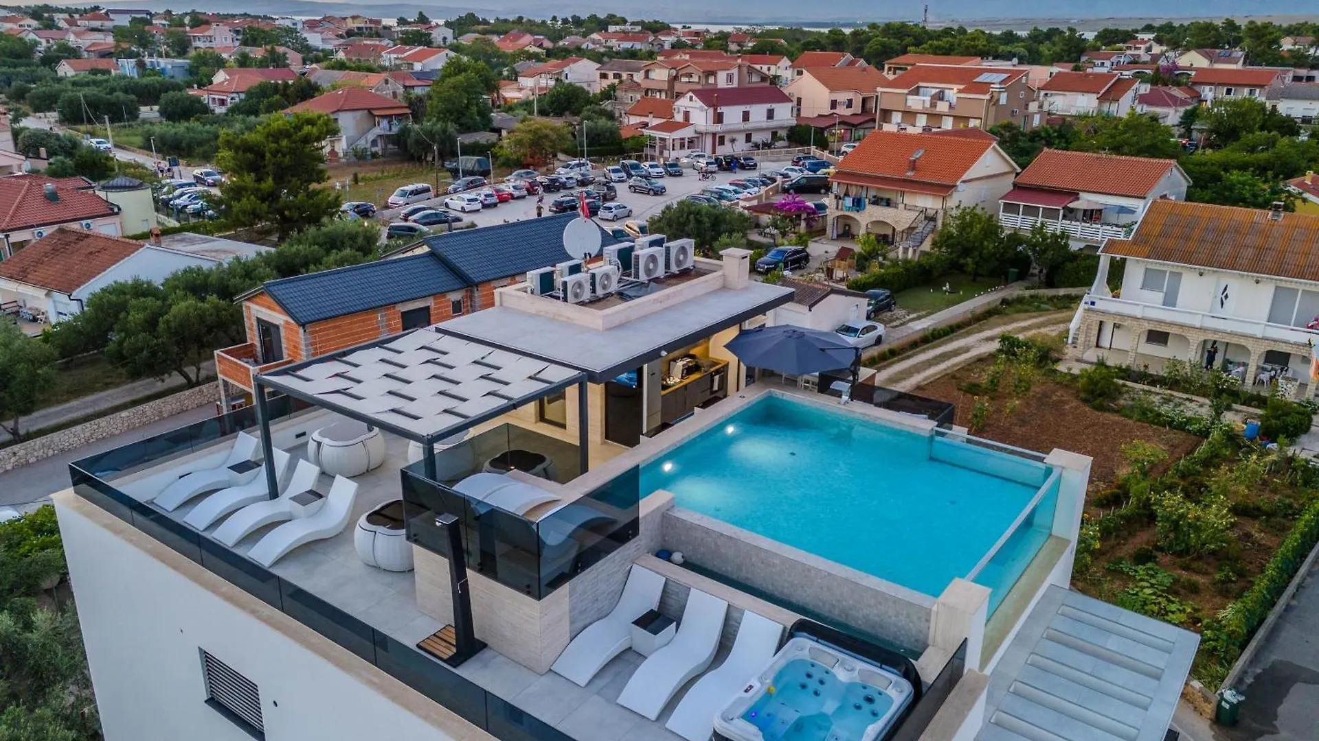 アパート Grandpalazzo With Rooftop Swimming Pool ヴィル クロアチア