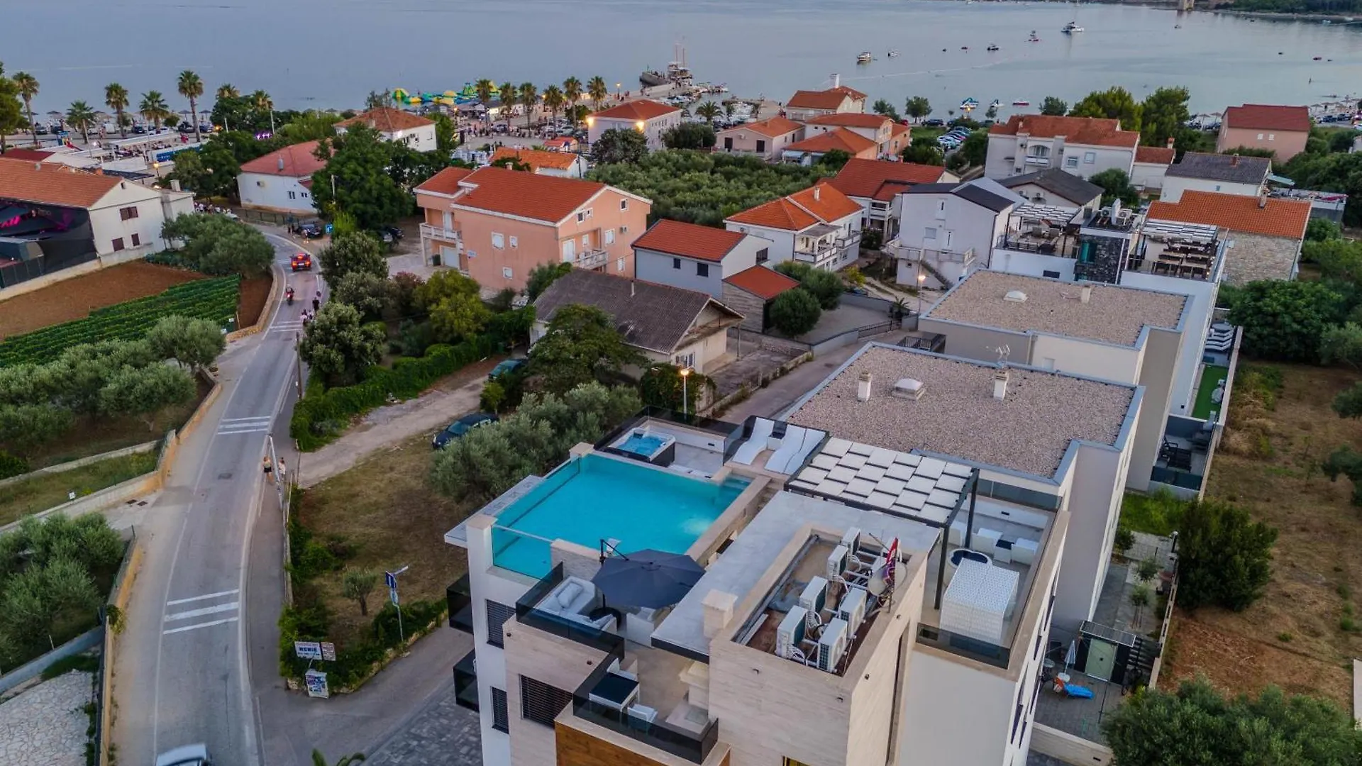 Grandpalazzo With Rooftop Swimming Pool ヴィル 0*,  クロアチア
