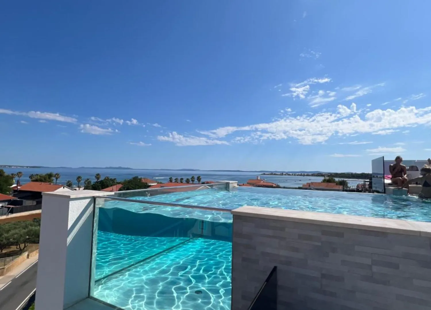 Grandpalazzo With Rooftop Swimming Pool의 연락처